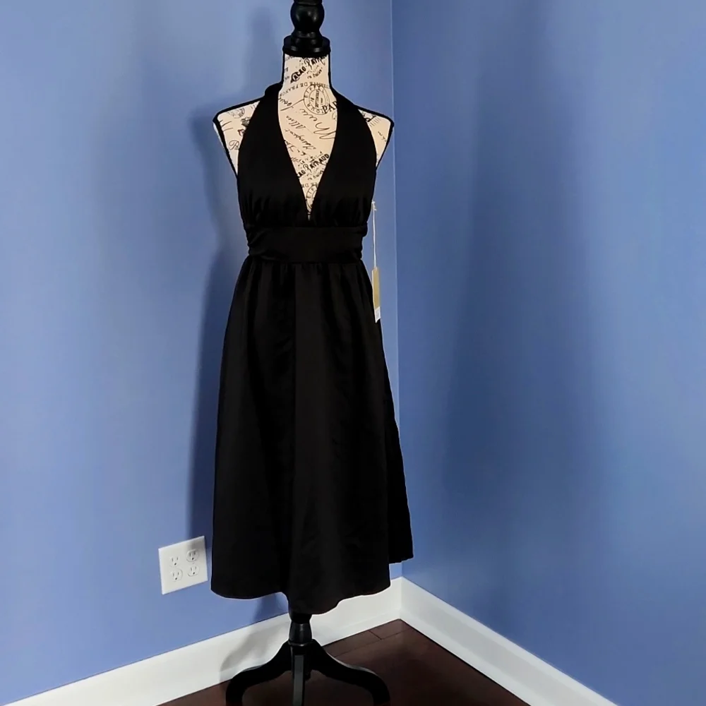 NWT halter dress w/optional modesty panel - Picture 1 of 4